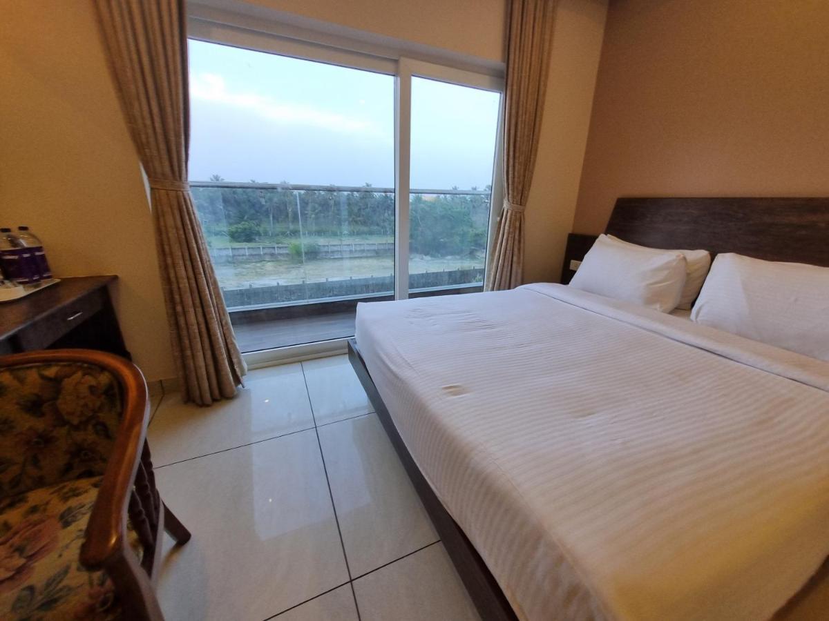 Plutus Residency Hotel Auroville Kültér fotó